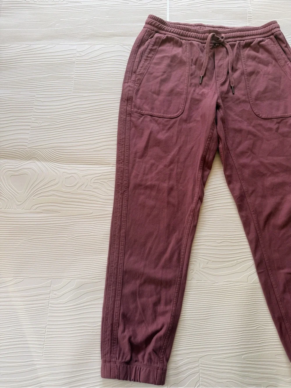 Athleta Drawstring Jogger Pants in Dusty Mauve
